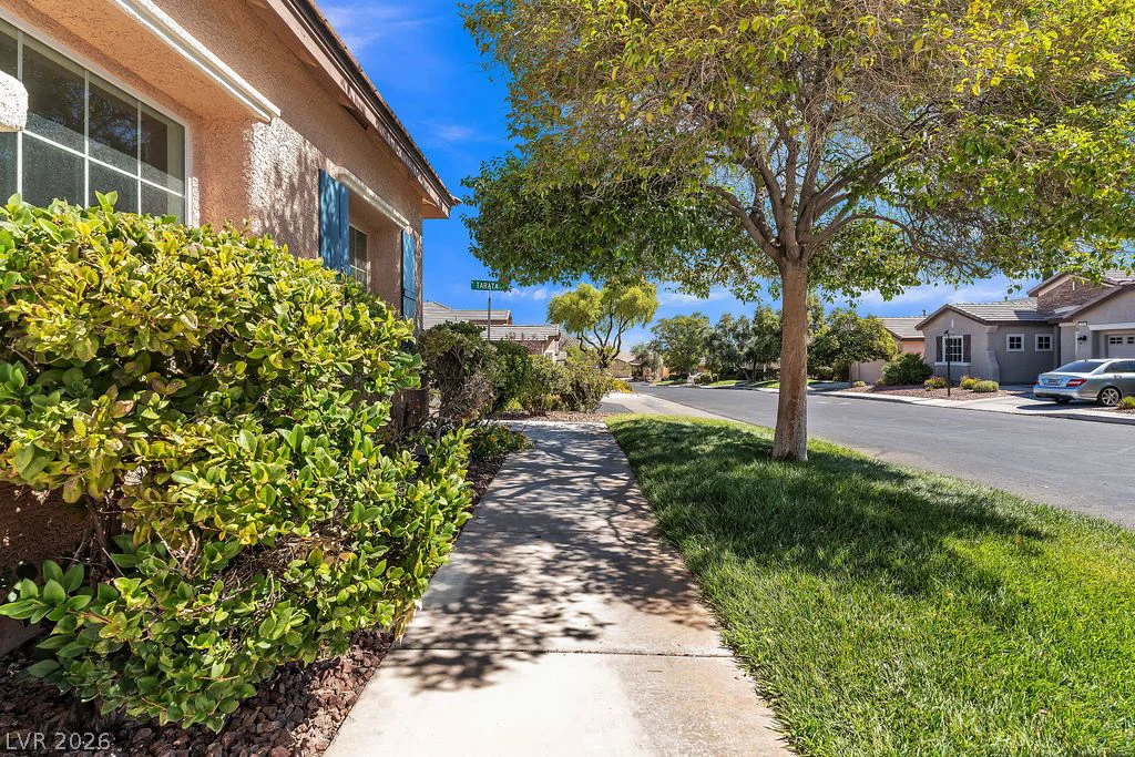 121 Torchwood, Las Vegas, NV 89144
