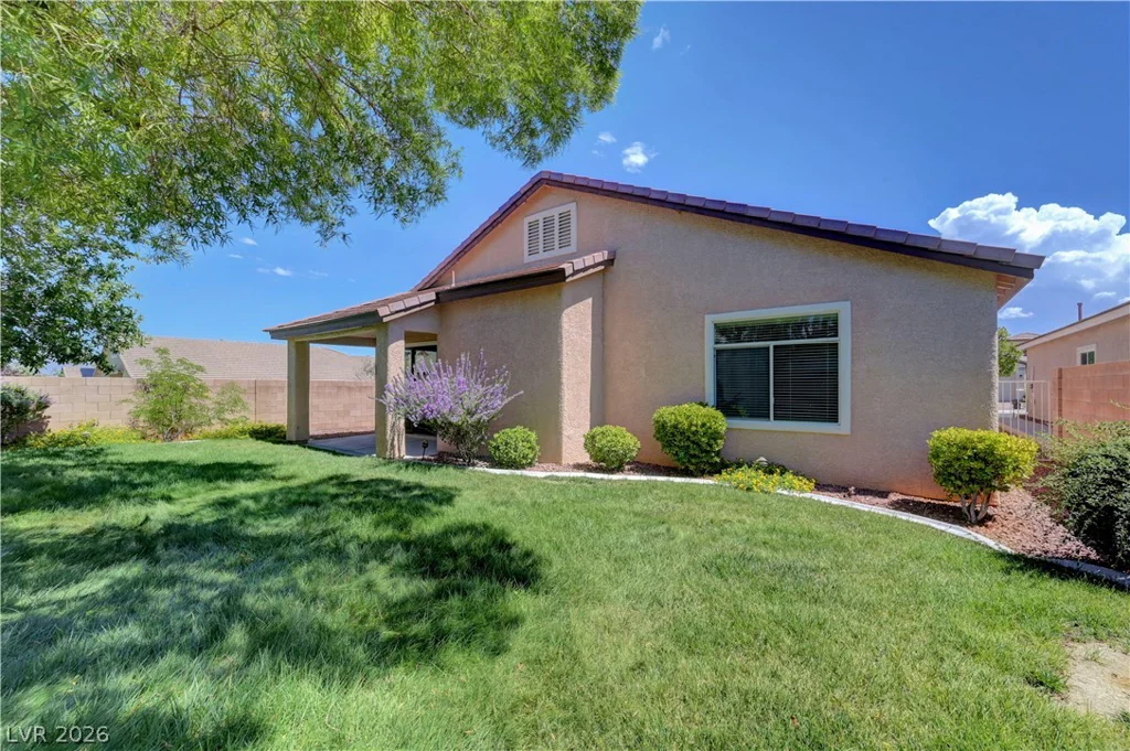 121 Torchwood, Las Vegas, NV 89144