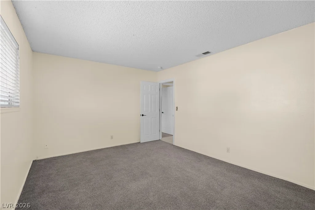 4734 Roberta, Las Vegas, NV 89119