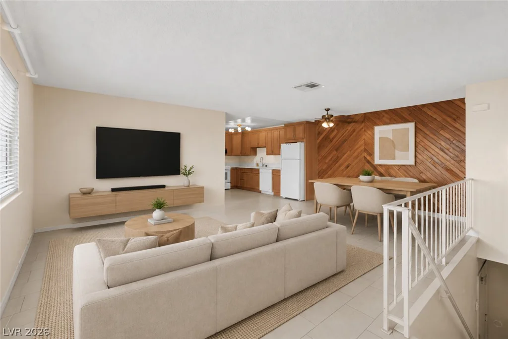 4734 Roberta, Las Vegas, NV 89119