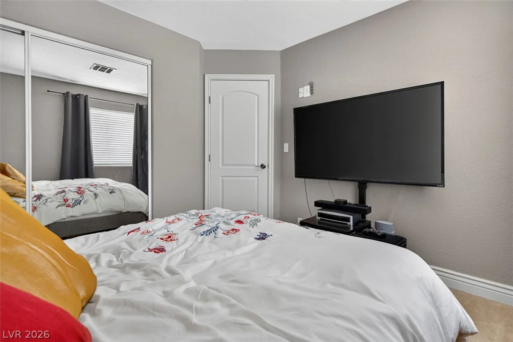 6673 Coral Falls, Las Vegas, NV 89108