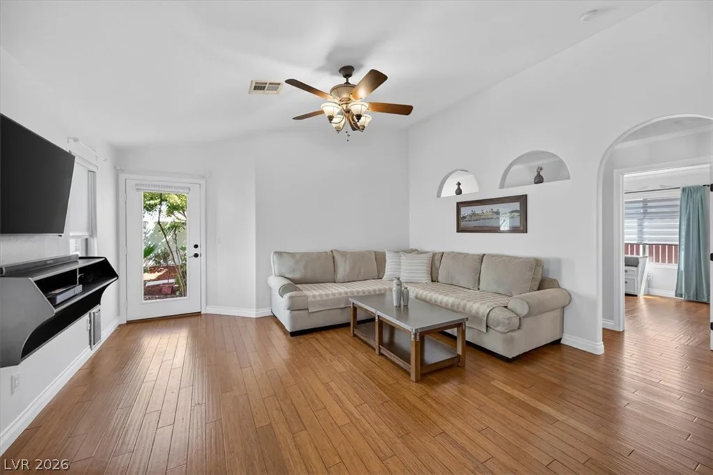 9686 Giddings, Las Vegas, NV 89148