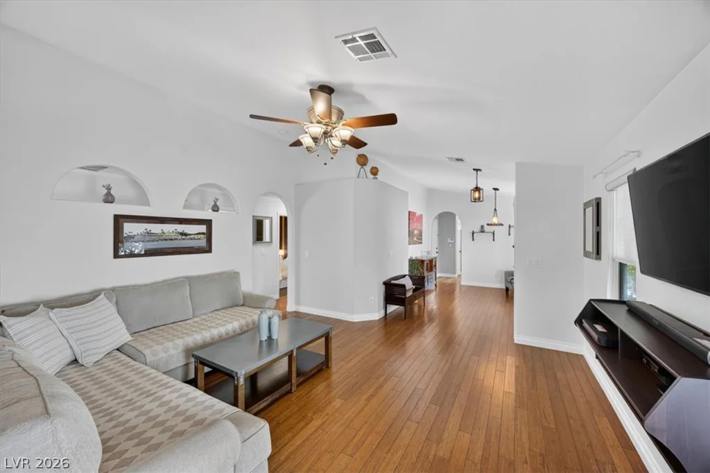 9686 Giddings, Las Vegas, NV 89148
