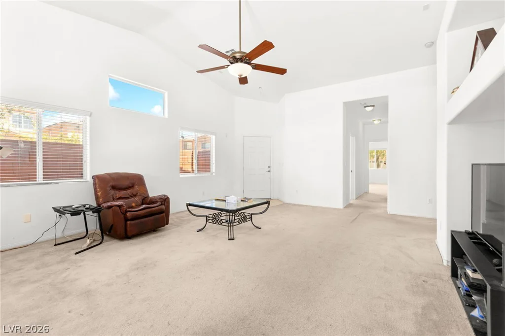 324 Sharp Edge, North Las Vegas, NV 89031