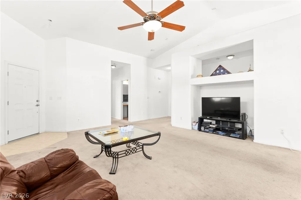 324 Sharp Edge, North Las Vegas, NV 89031