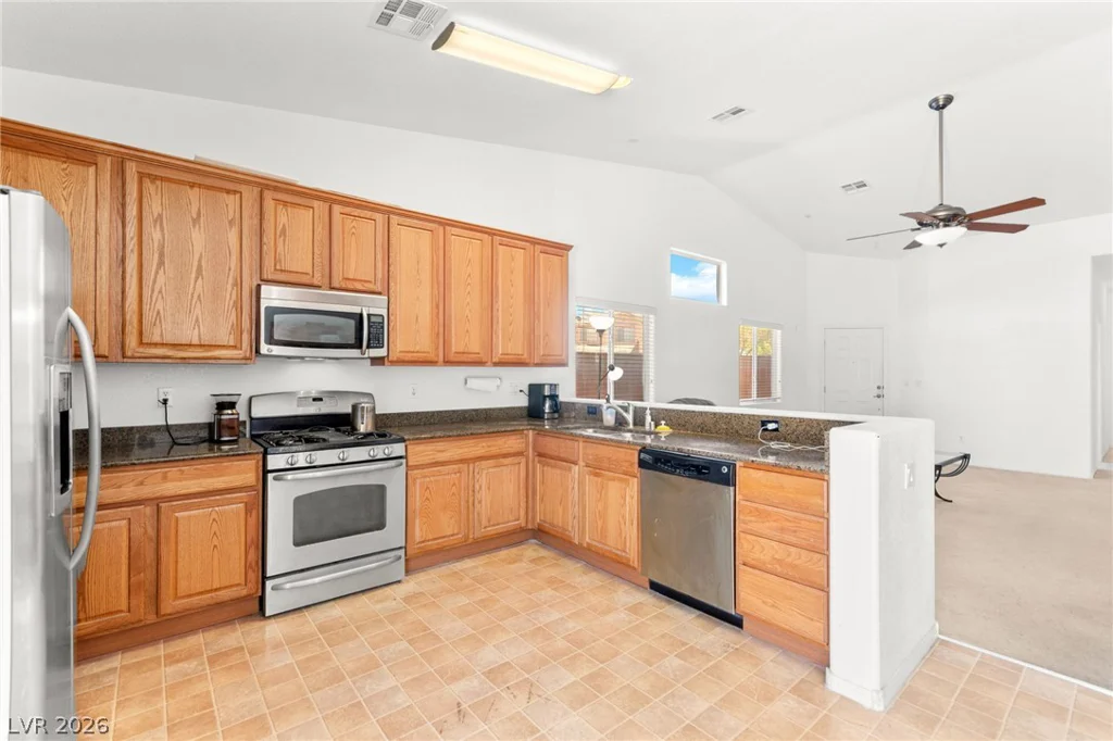 324 Sharp Edge, North Las Vegas, NV 89031