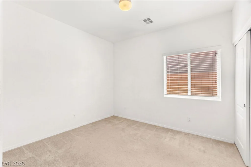 324 Sharp Edge, North Las Vegas, NV 89031