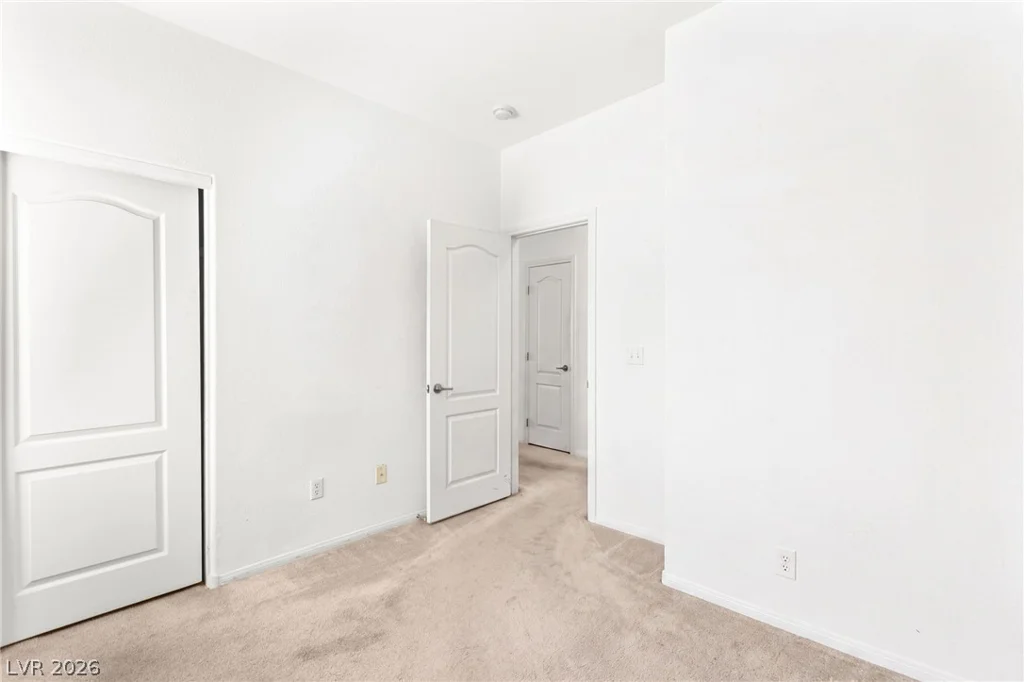 324 Sharp Edge, North Las Vegas, NV 89031