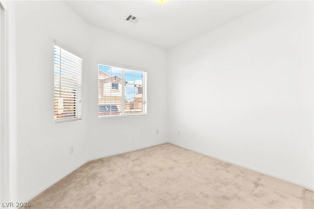 324 Sharp Edge, North Las Vegas, NV 89031