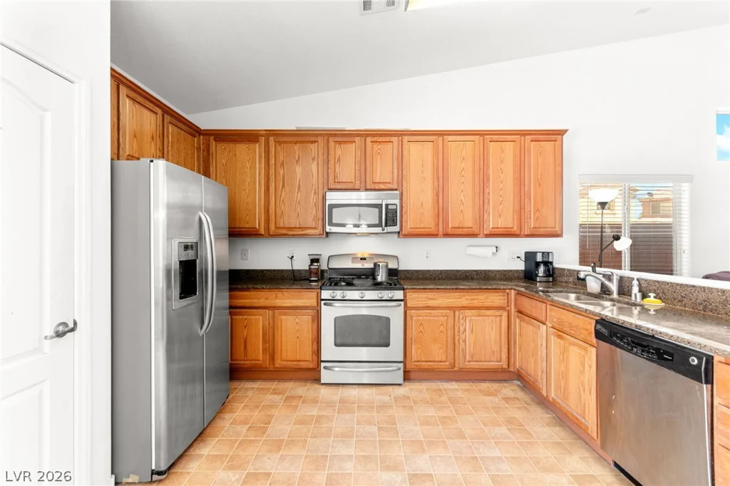 324 Sharp Edge, North Las Vegas, NV 89031