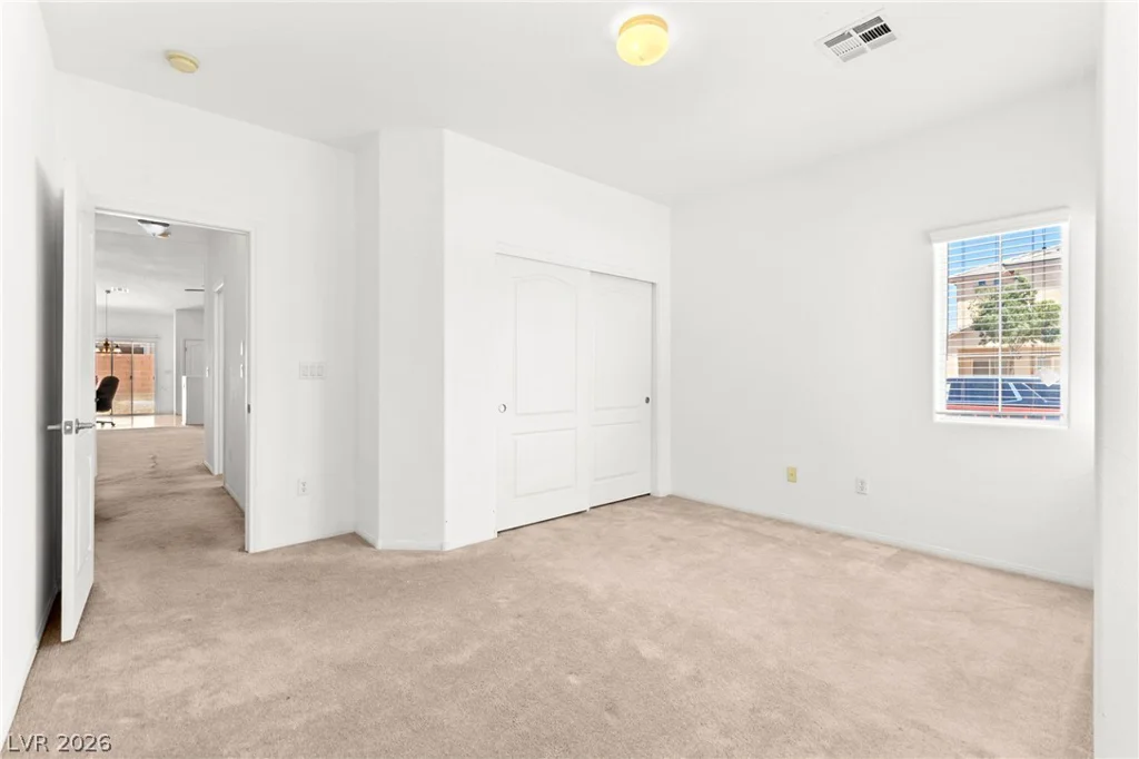 324 Sharp Edge, North Las Vegas, NV 89031