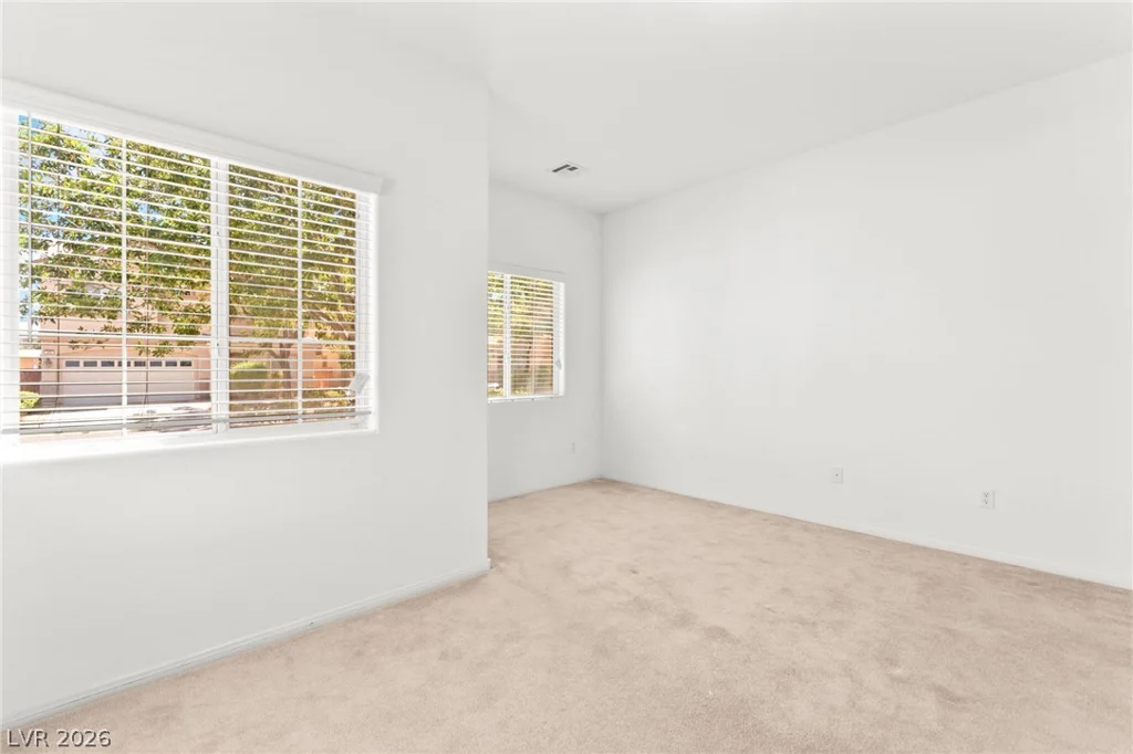 324 Sharp Edge, North Las Vegas, NV 89031
