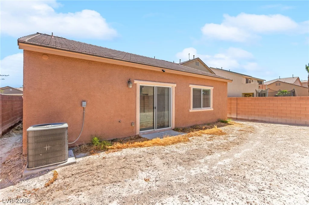 324 Sharp Edge, North Las Vegas, NV 89031