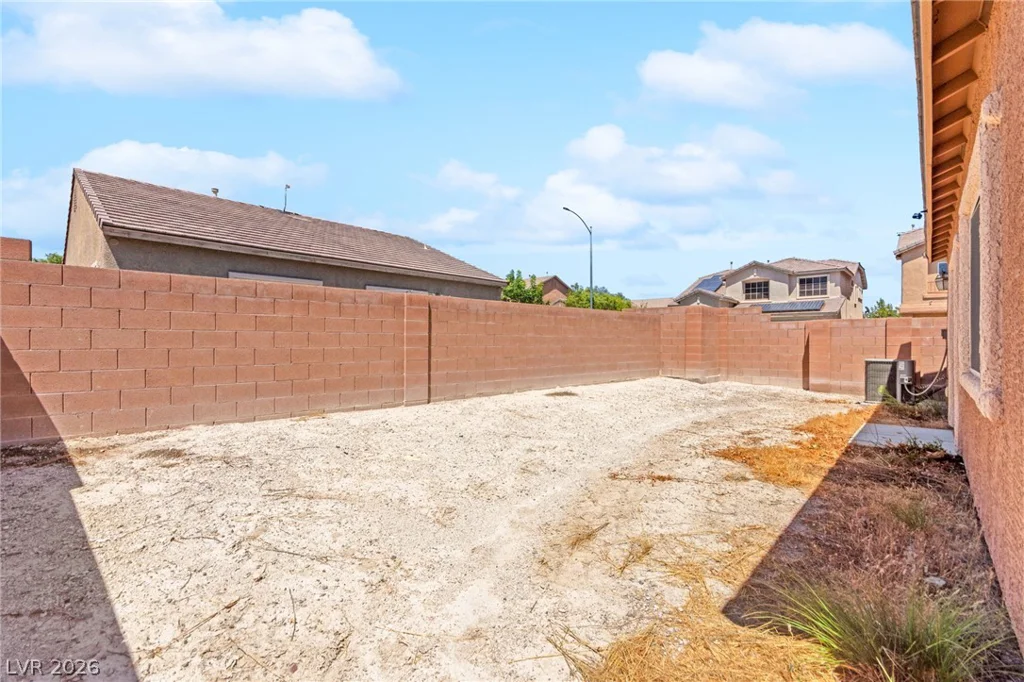 324 Sharp Edge, North Las Vegas, NV 89031