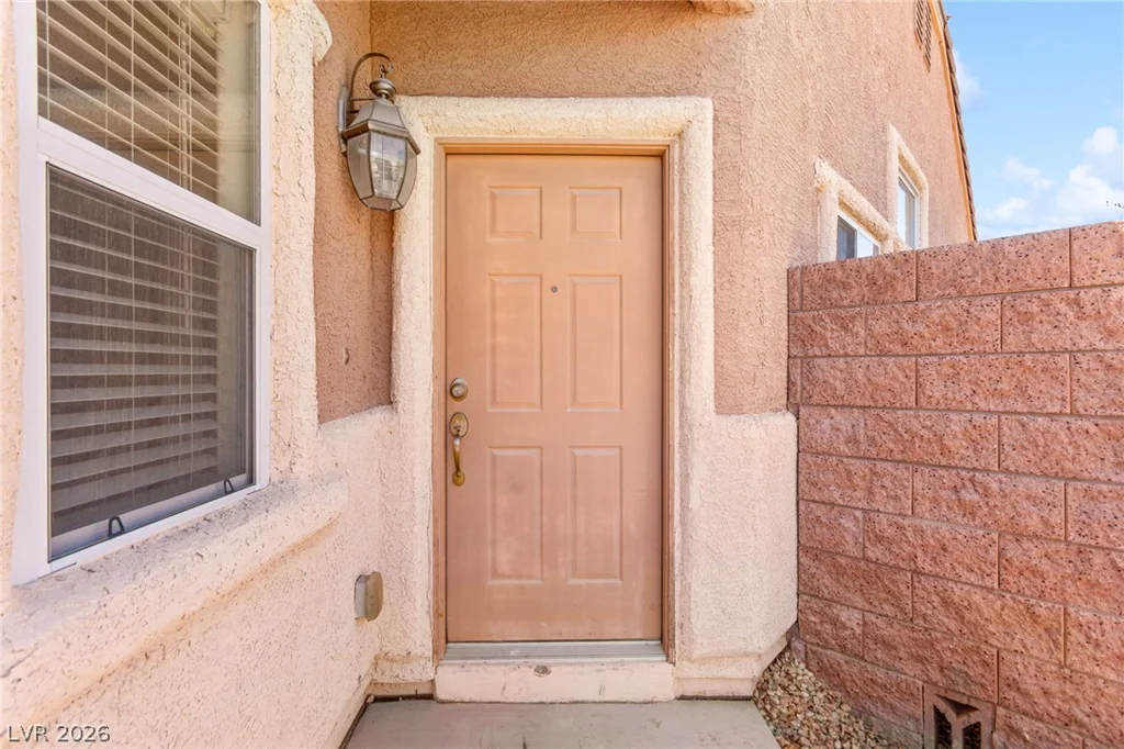 324 Sharp Edge, North Las Vegas, NV 89031