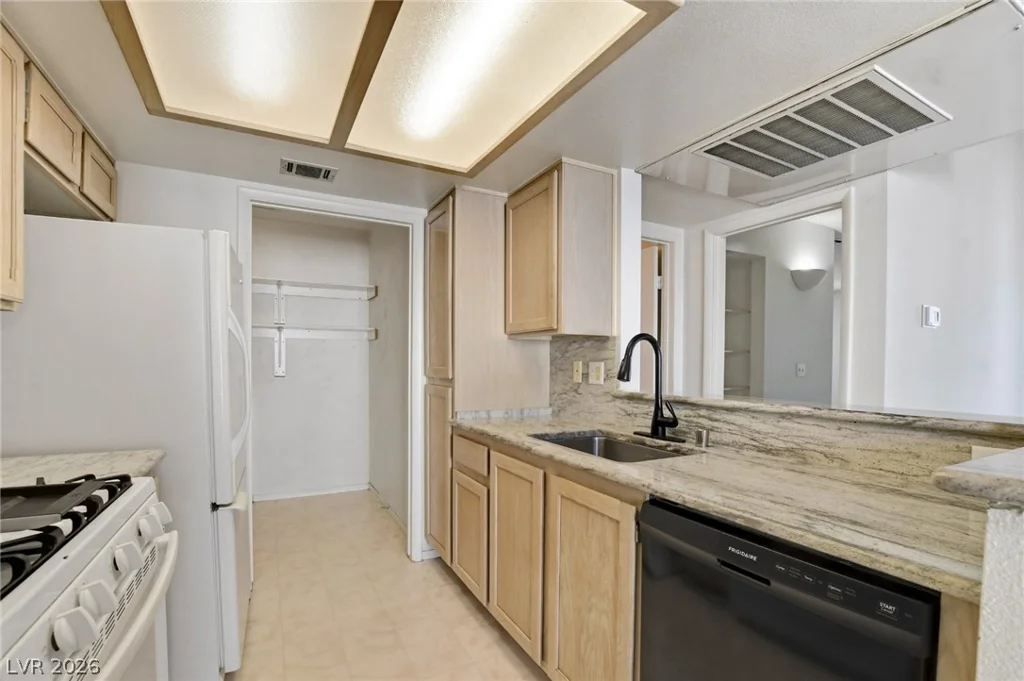 7100 Pirates Cove, Las Vegas, NV 89145