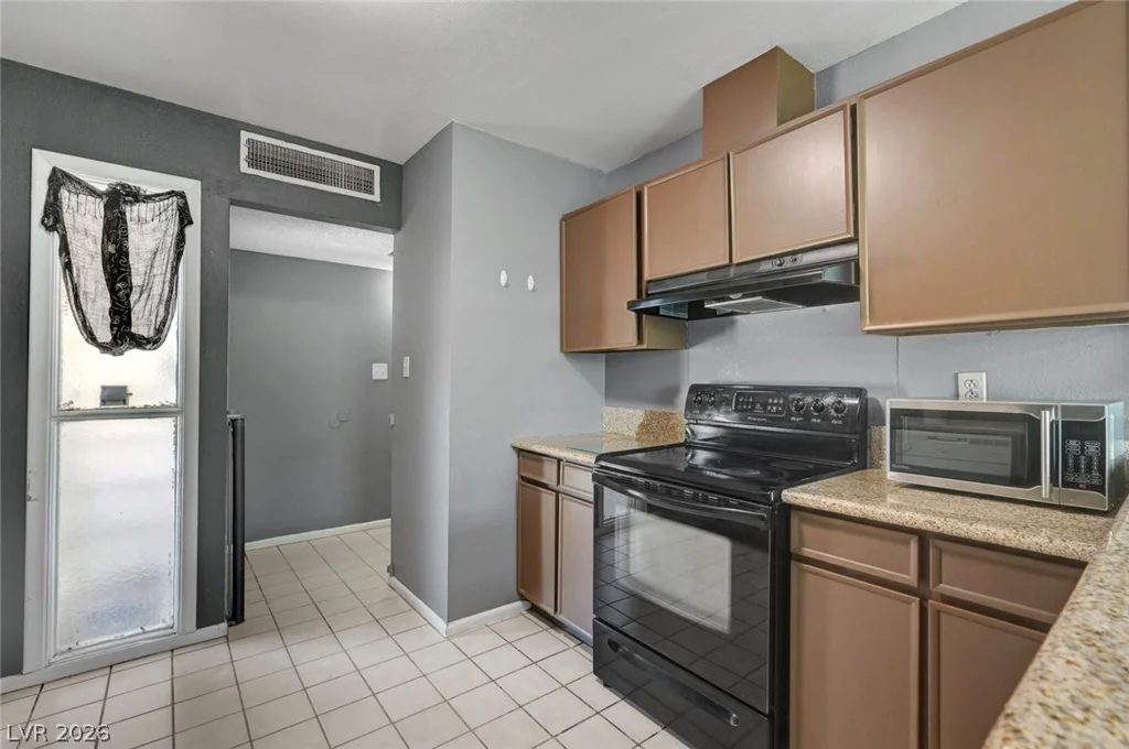 6209 Dayton, Las Vegas, NV 89107