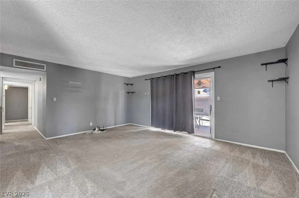 6209 Dayton, Las Vegas, NV 89107