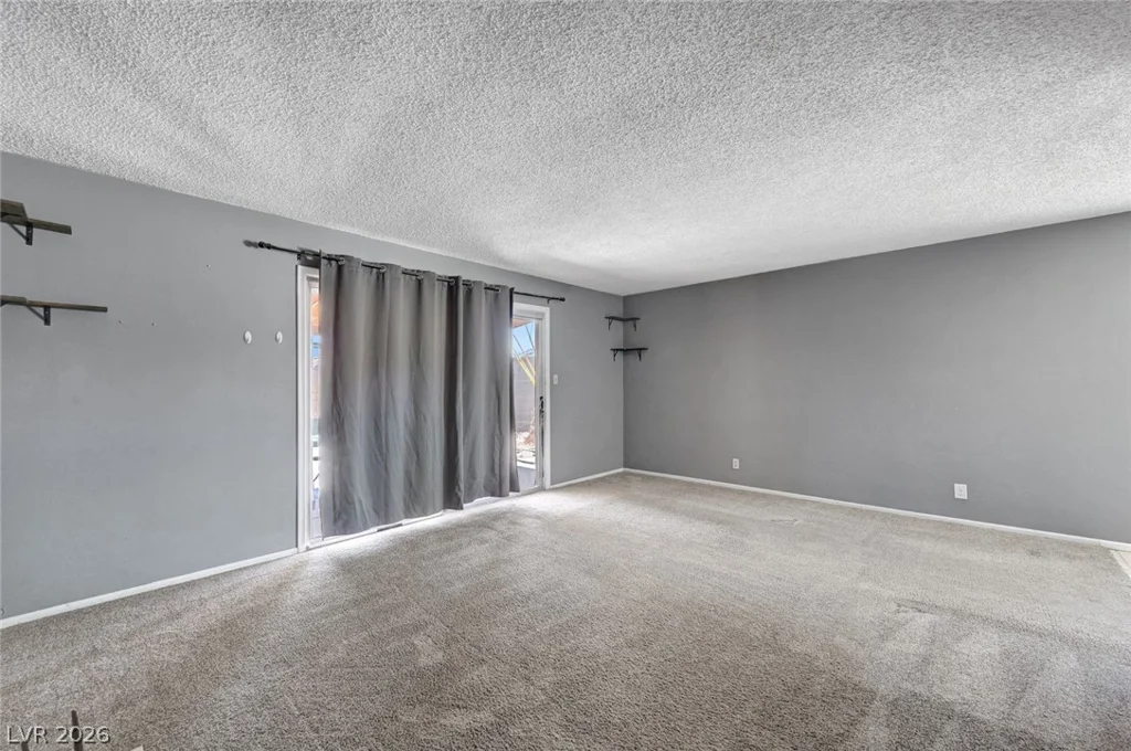 6209 Dayton, Las Vegas, NV 89107