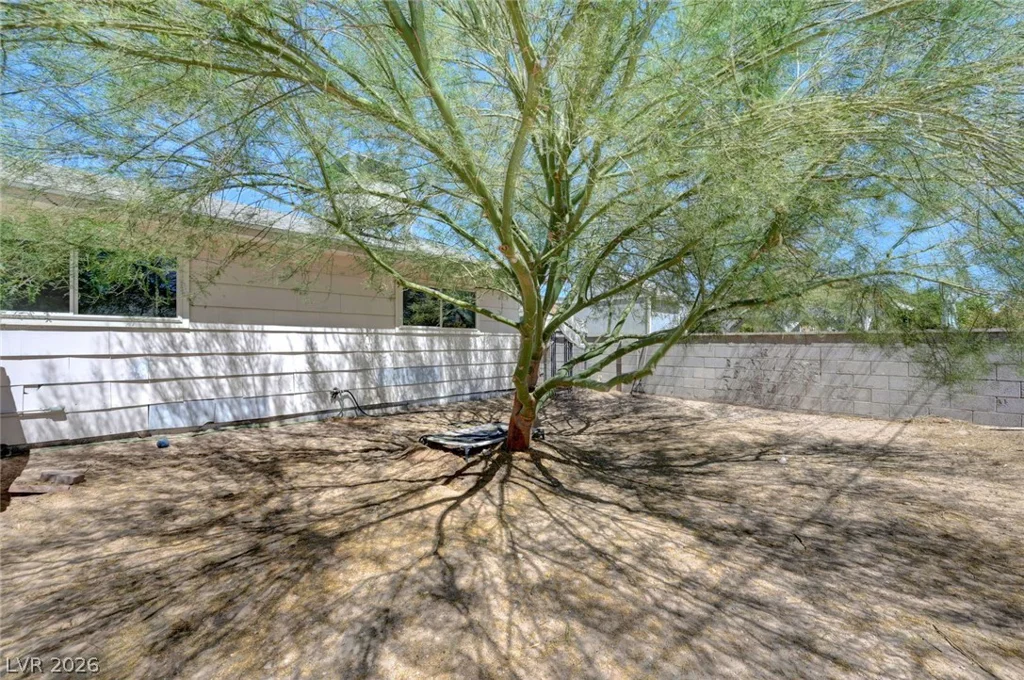 6209 Dayton, Las Vegas, NV 89107