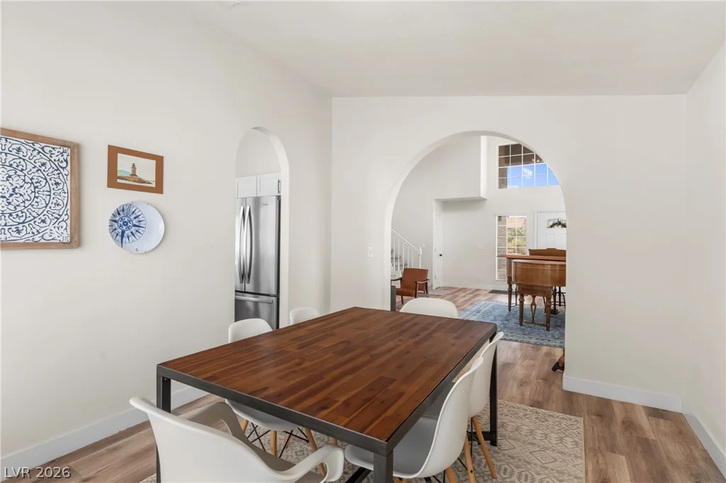 2416 Goldenmoon, Las Vegas, NV 89108