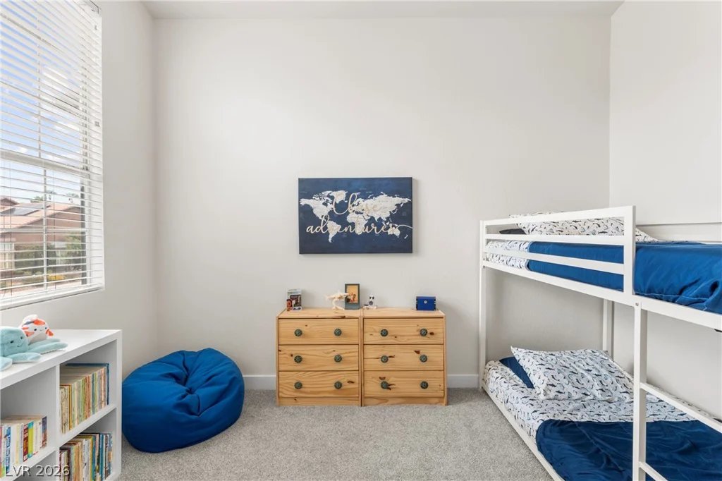2416 Goldenmoon, Las Vegas, NV 89108