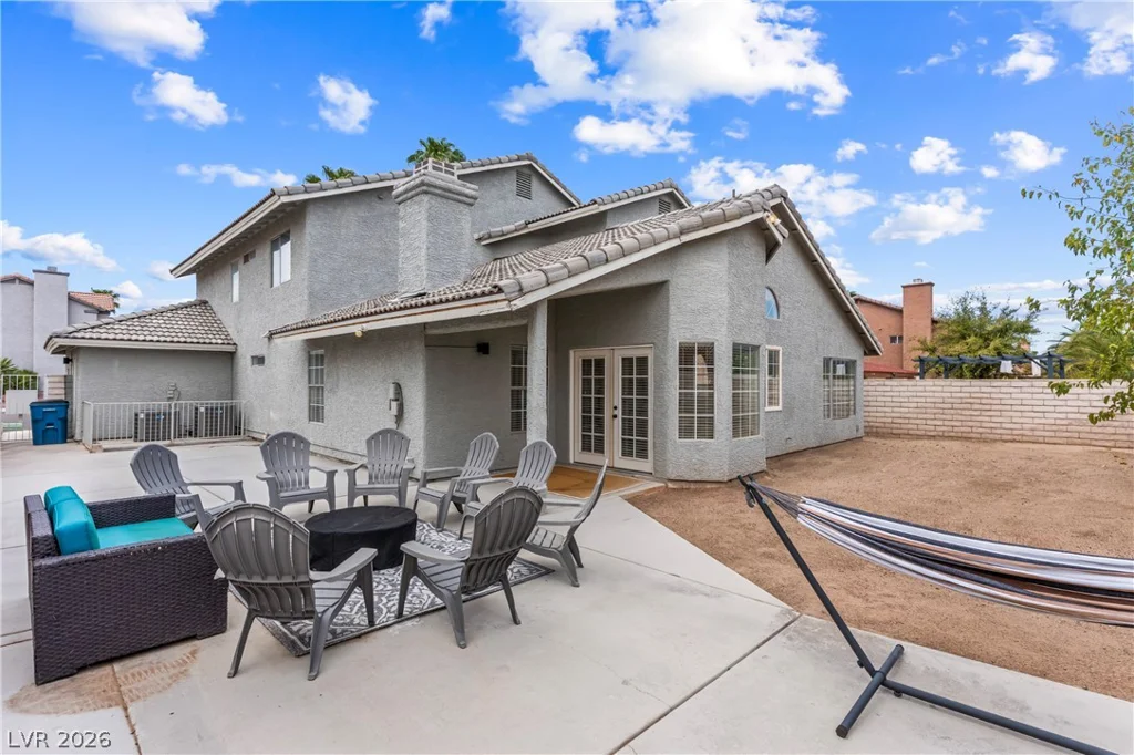 2416 Goldenmoon, Las Vegas, NV 89108
