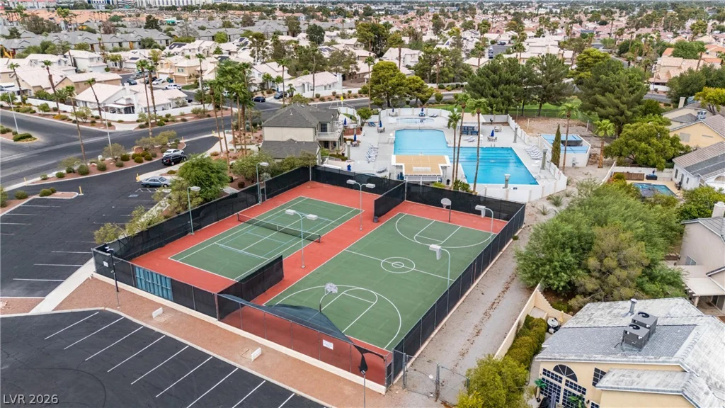 2416 Goldenmoon, Las Vegas, NV 89108