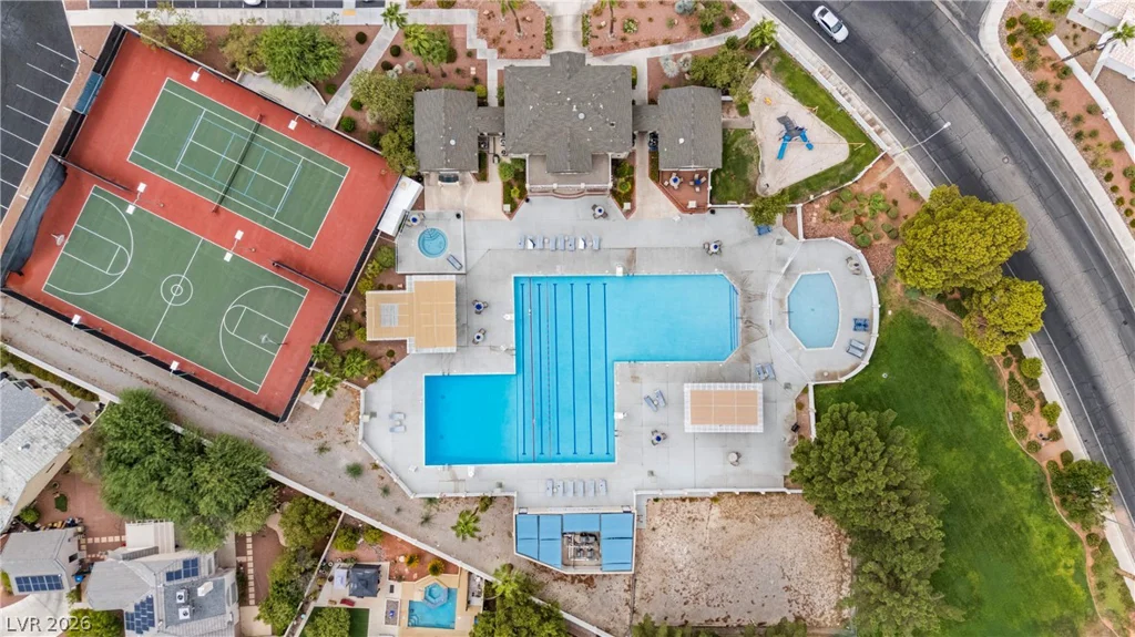 2416 Goldenmoon, Las Vegas, NV 89108