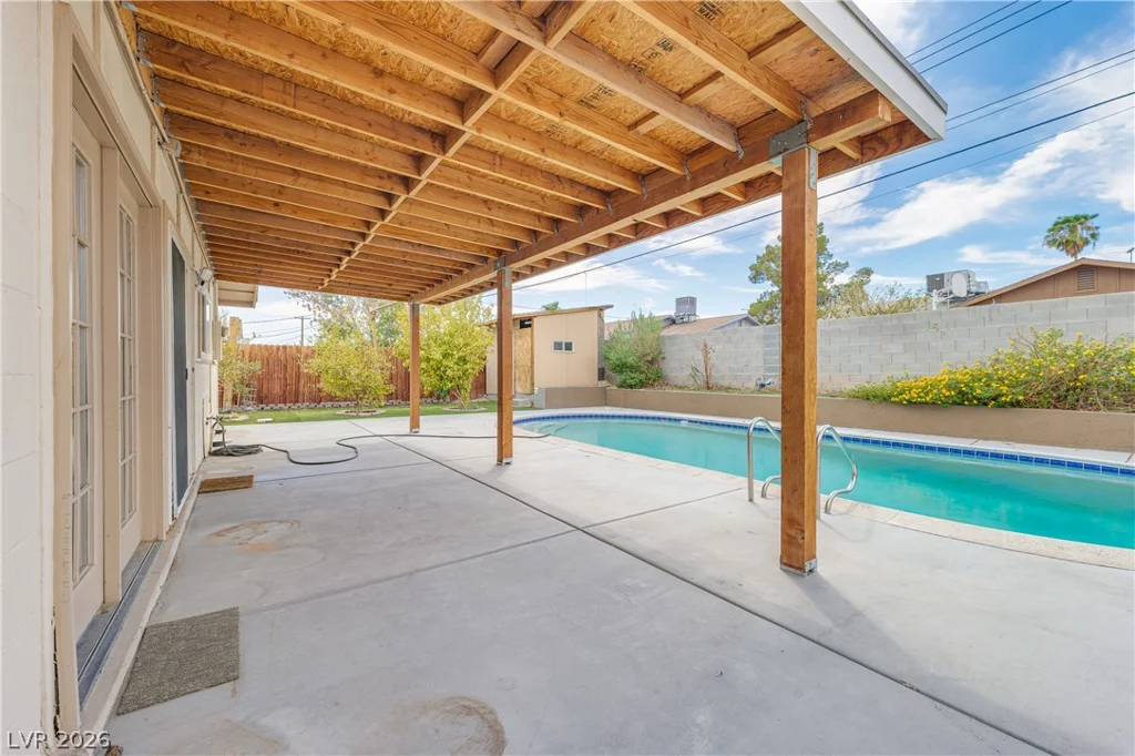 4671 Marnell, Las Vegas, NV 89121