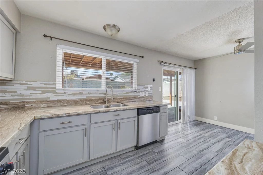 4671 Marnell, Las Vegas, NV 89121