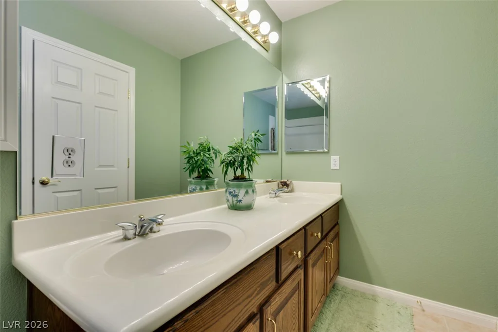 10914 Dornoch Castle, Las Vegas, NV 89141
