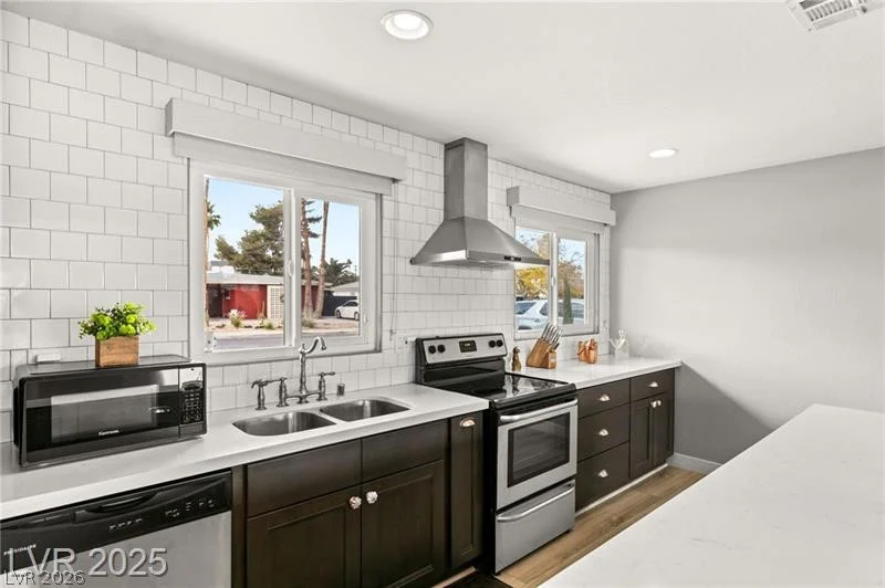 1707 8th, Las Vegas, NV 89104