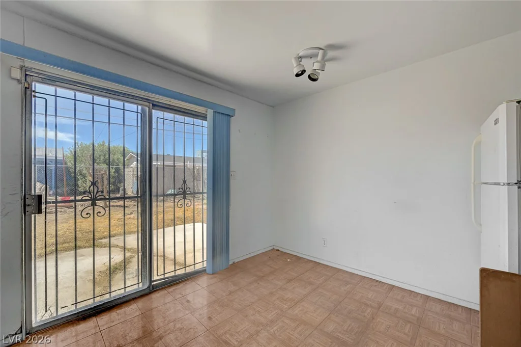 1209 Helen, North Las Vegas, NV 89030