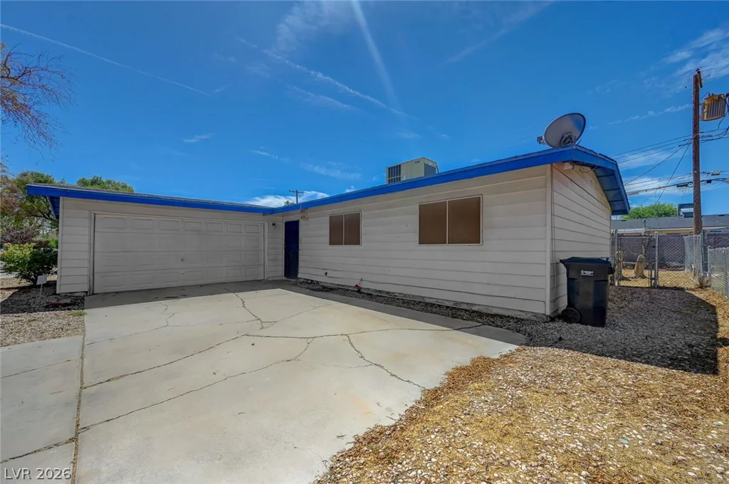 1209 Helen, North Las Vegas, NV 89030
