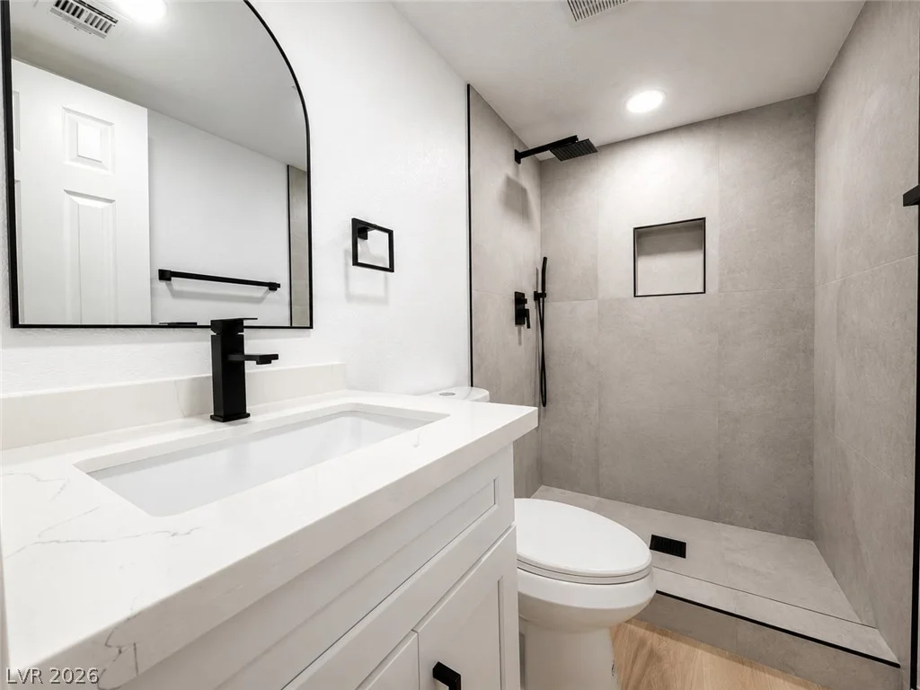 2741 San Domingo, Las Vegas, NV 89115