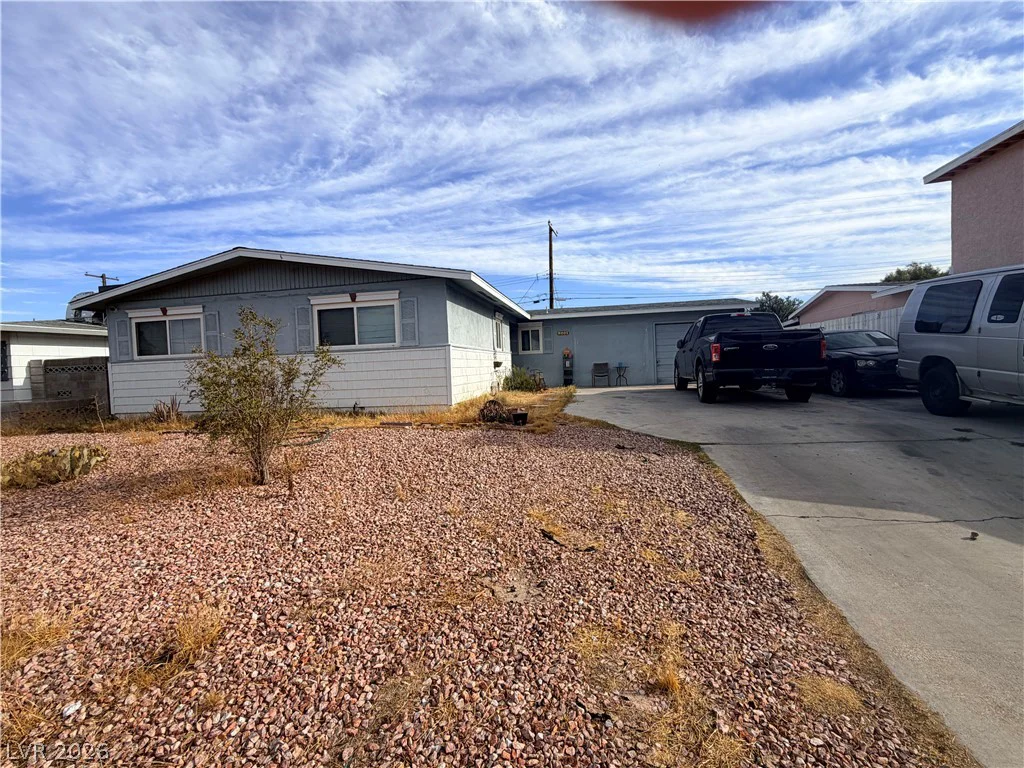 5801 Harmony, Las Vegas, NV 89107