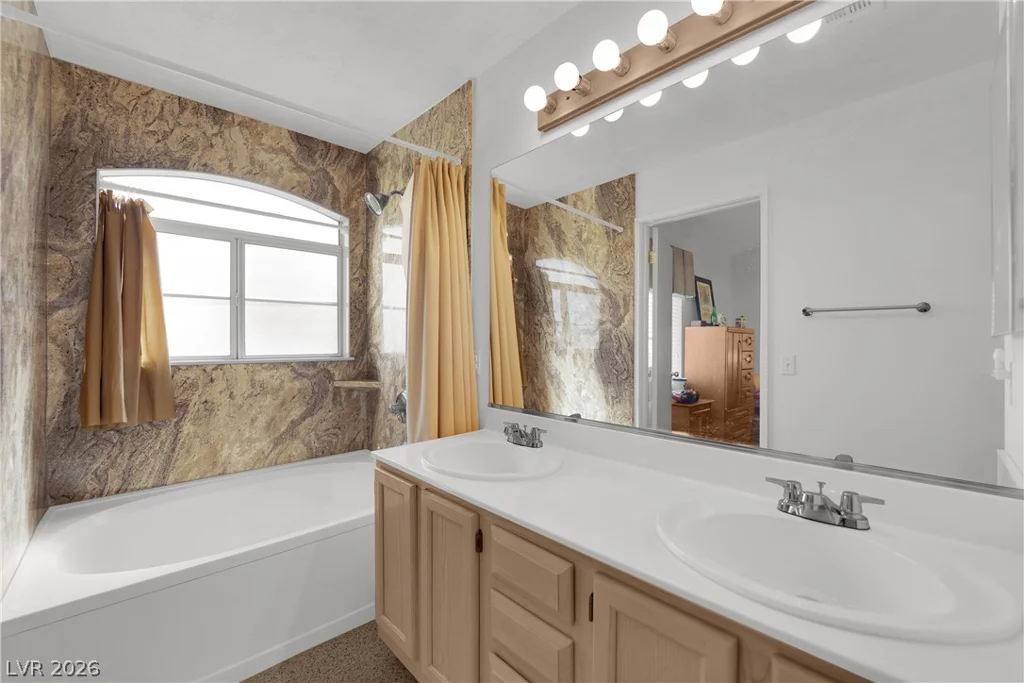 5415 Harmon, Las Vegas, NV 89103