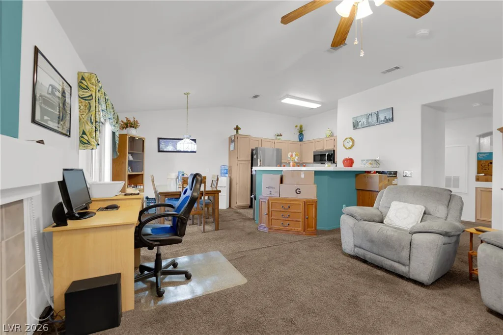 5415 Harmon, Las Vegas, NV 89103