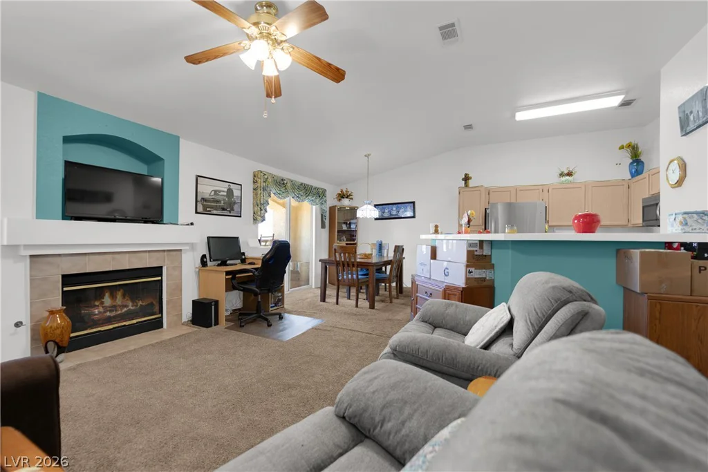 5415 Harmon, Las Vegas, NV 89103