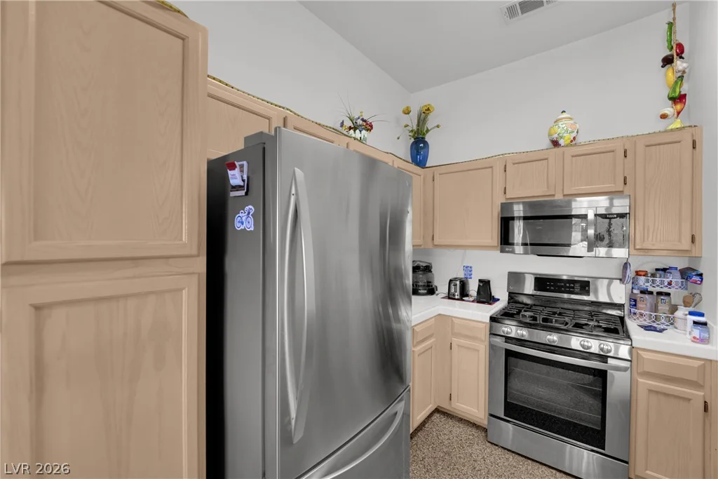 5415 Harmon, Las Vegas, NV 89103
