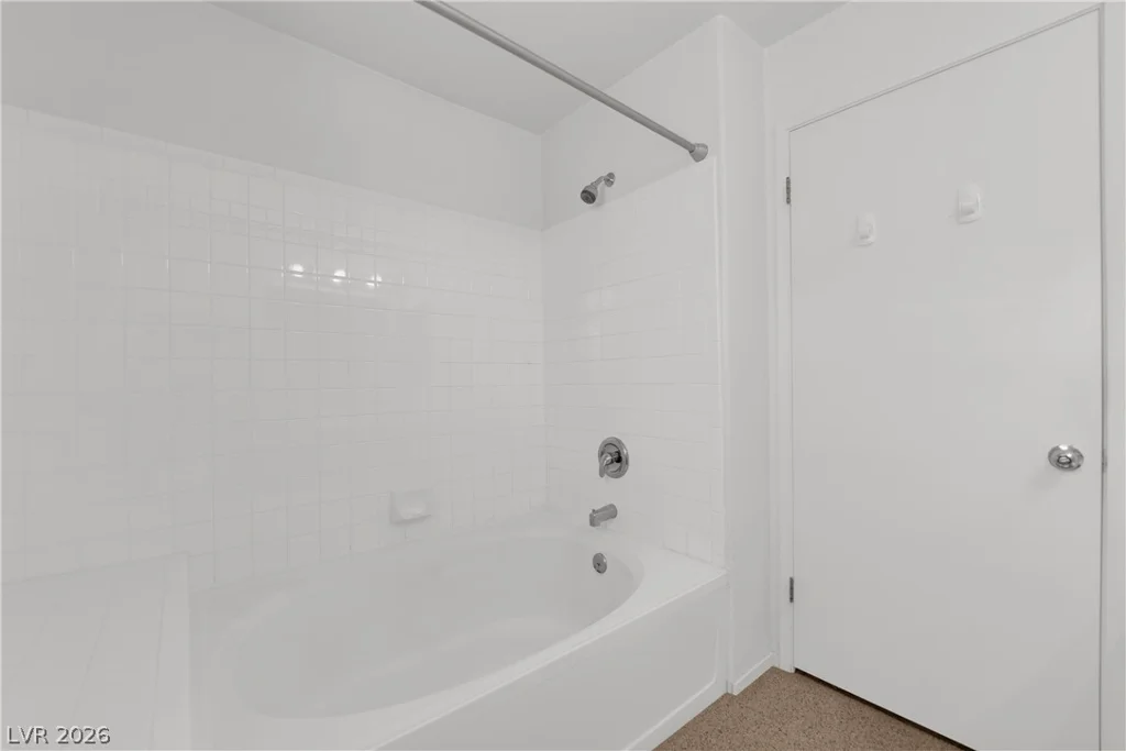5415 Harmon, Las Vegas, NV 89103