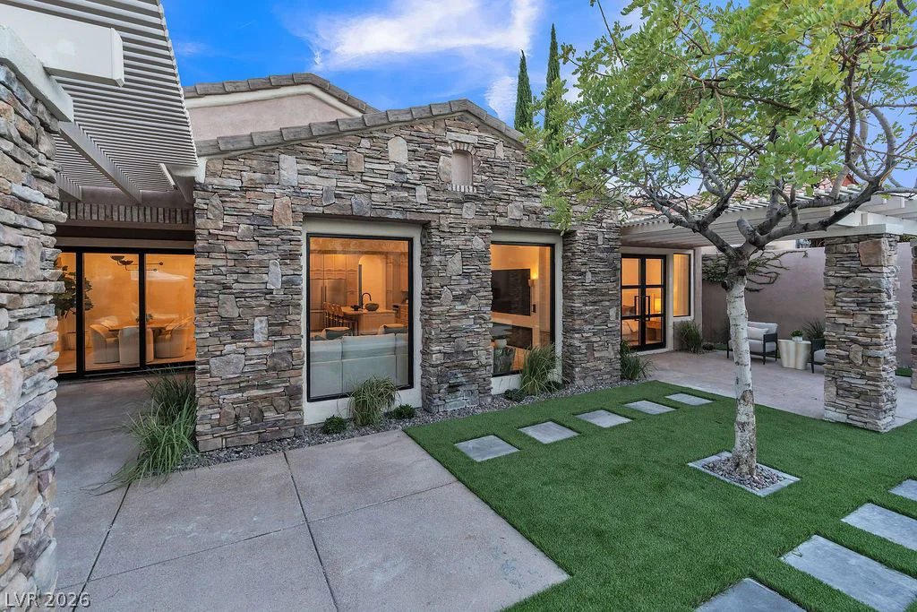 11468 Snow Creek, Las Vegas, NV 89135
