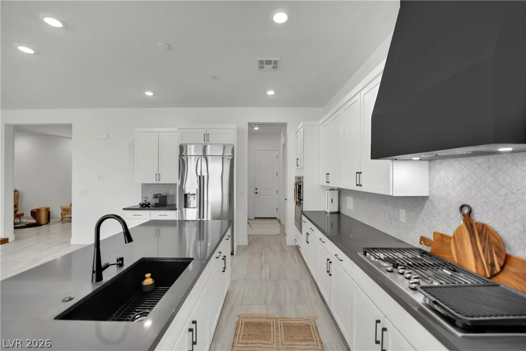 30 Barrio Alto, Henderson, NV 89011