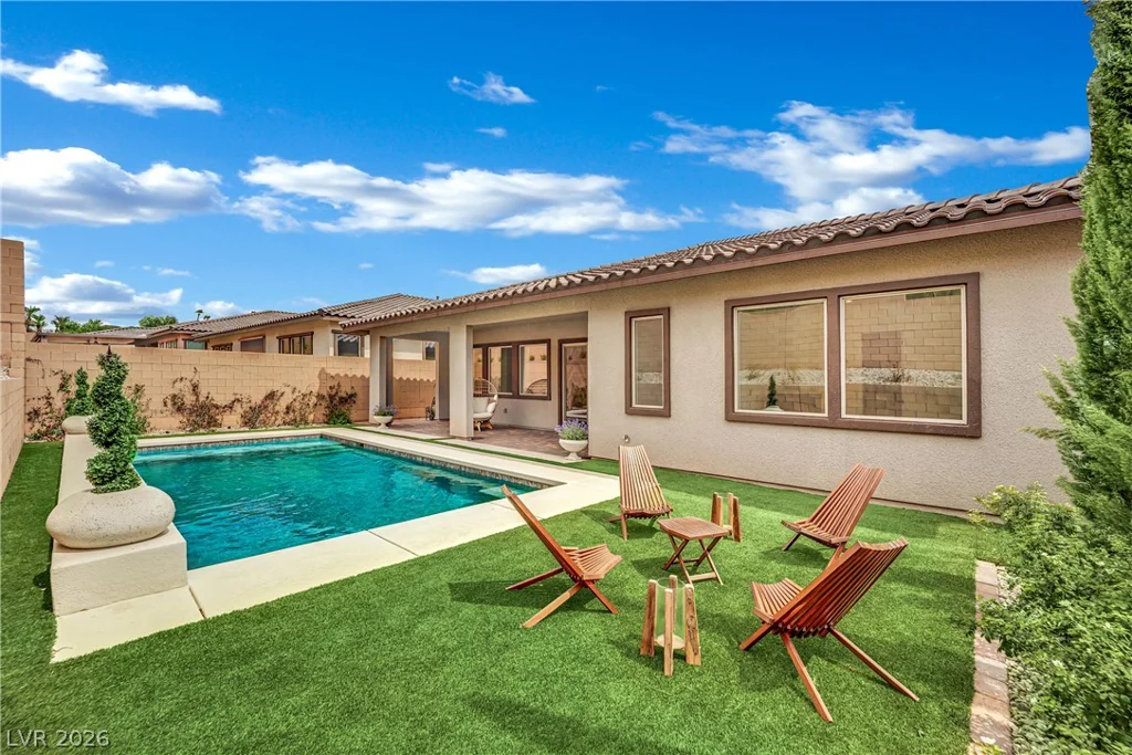 30 Barrio Alto, Henderson, NV 89011