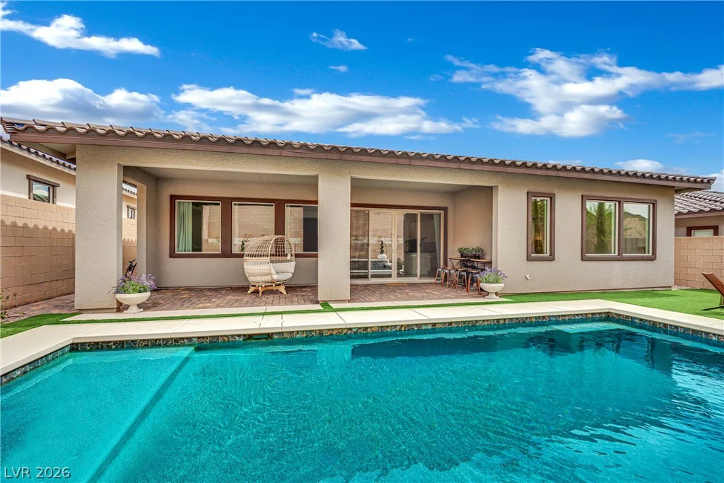 30 Barrio Alto, Henderson, NV 89011