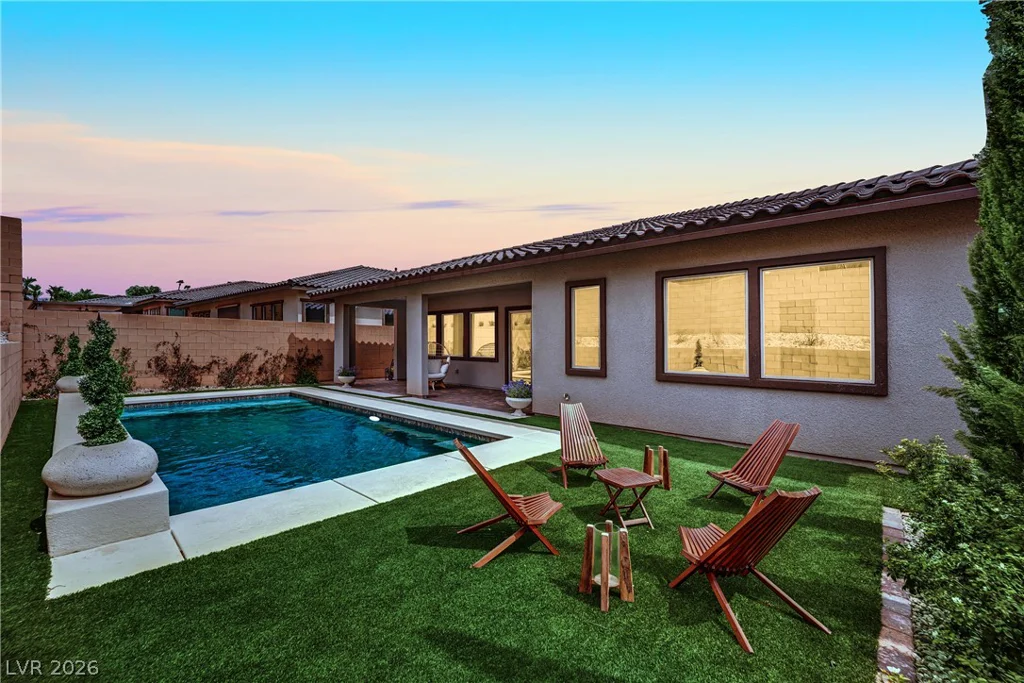 30 Barrio Alto, Henderson, NV 89011
