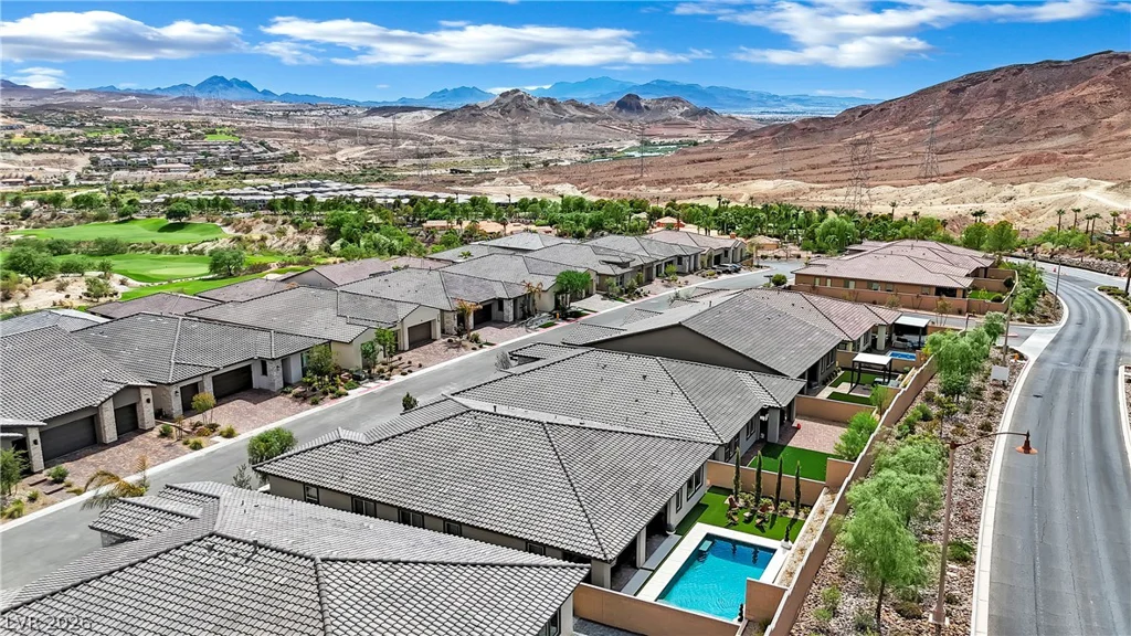 30 Barrio Alto, Henderson, NV 89011