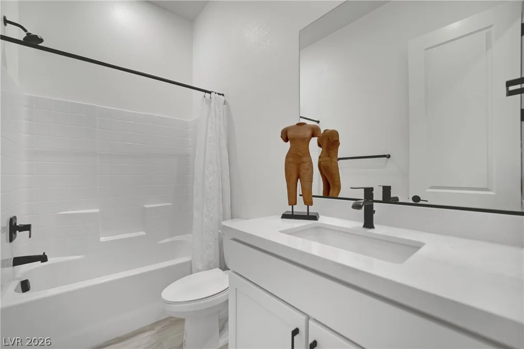30 Barrio Alto, Henderson, NV 89011