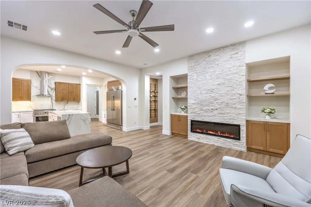 2571 Red Springs, Las Vegas, NV 89135